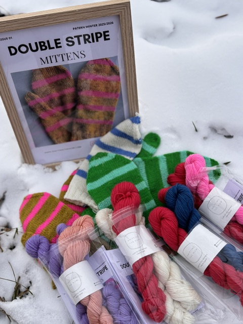 Double Stripped Mittens